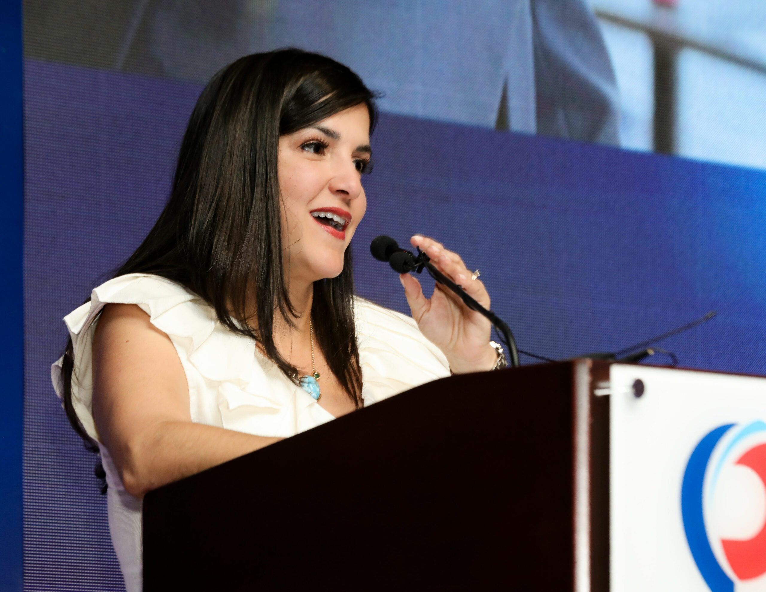 Biviana Riveiro Scaled