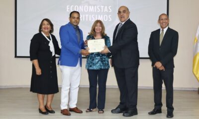 Foto Acto De Reconocimiento A Jacqueline Boin