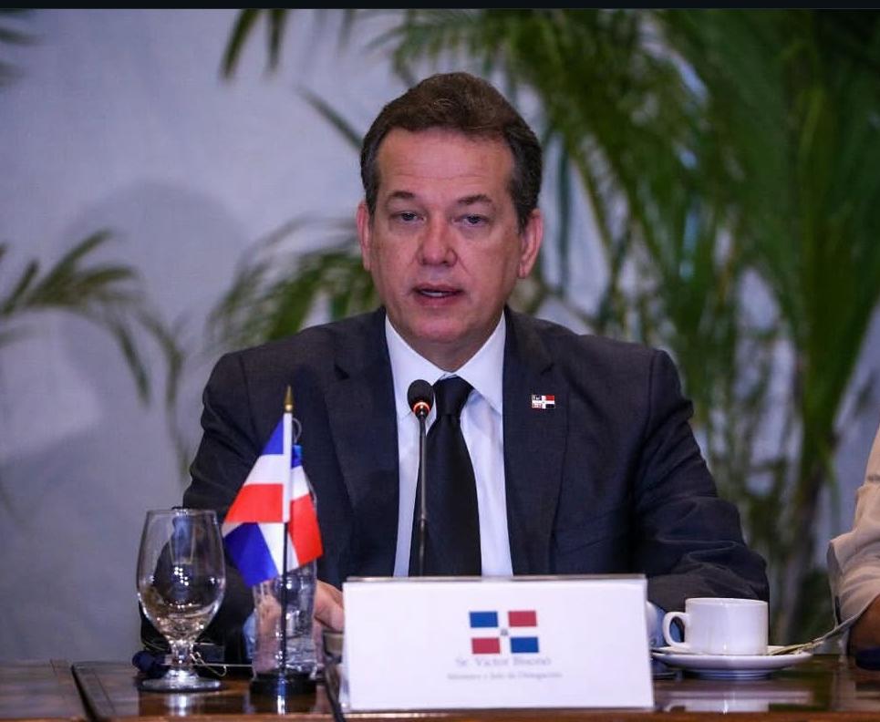 Ministro Ito BisonoEsp