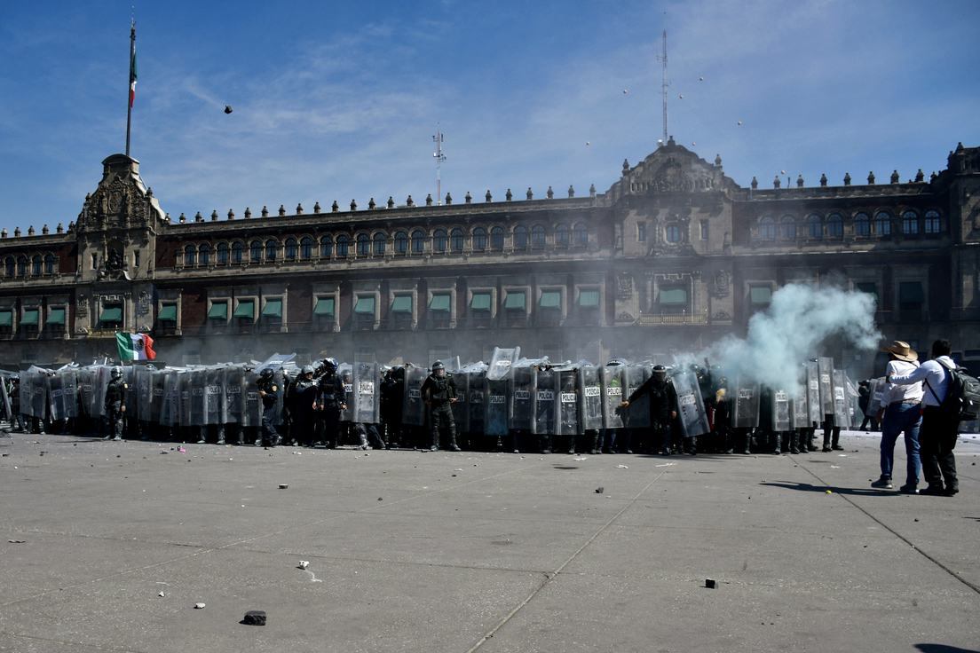 Violenta Protesta En Mexico