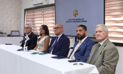 Principales Directivos De ANEIH En Al Rueda De Prensa