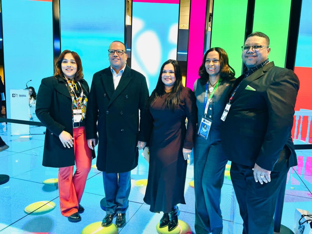 4. Sudelka Garcia Frank Segura Sarah Hernandez Maribel Santos Y Junior Garcia