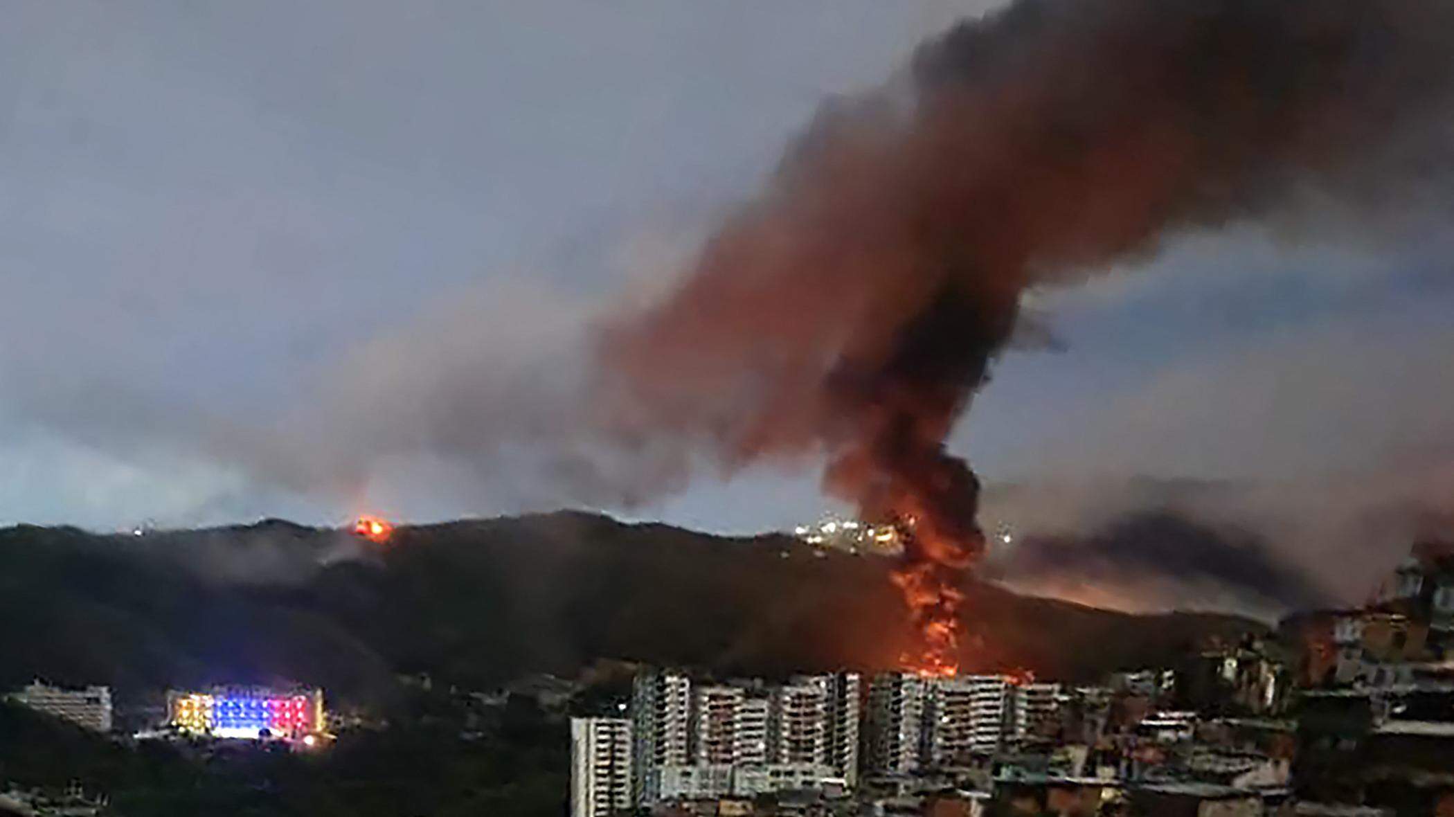 EE.UU . ATACA A VENEZUELA