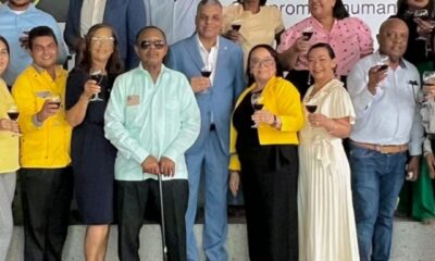 Foto Ramon Emilio Goris Y Amauris Fabian Mota Junto A Otros Dirigentes Del PHD En La Casa Nacional De La Organizacion
