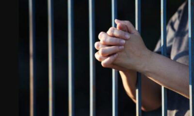 MUJER EN PRISION 