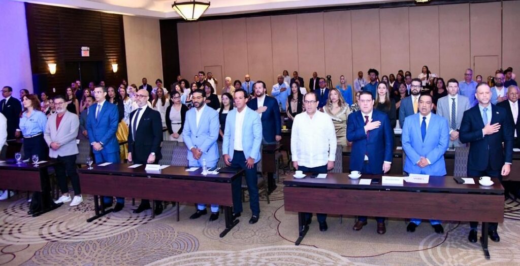 Personalidades Asistentes Al Lanzamiento Del Concurso Sobre Derecho De Autor En Los Deportes