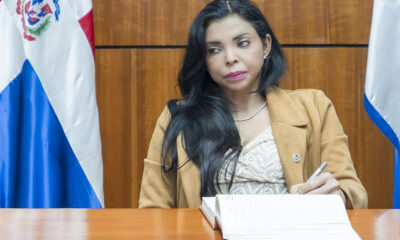 Procuradora Yeni Berenice Reynoso 1