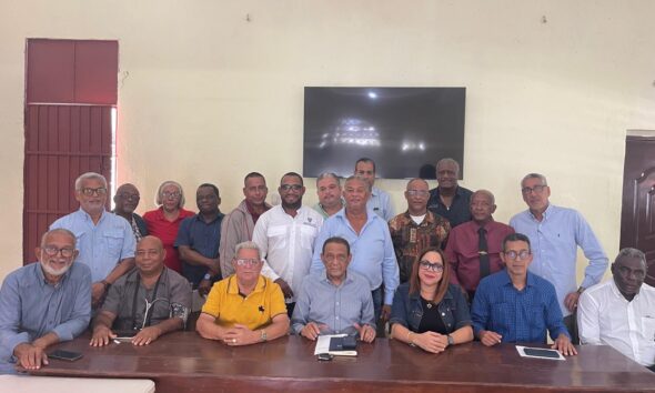 Foto Fiquito Vasquez Junto Dirigentes Del Movimiento Electoral Penagomista
