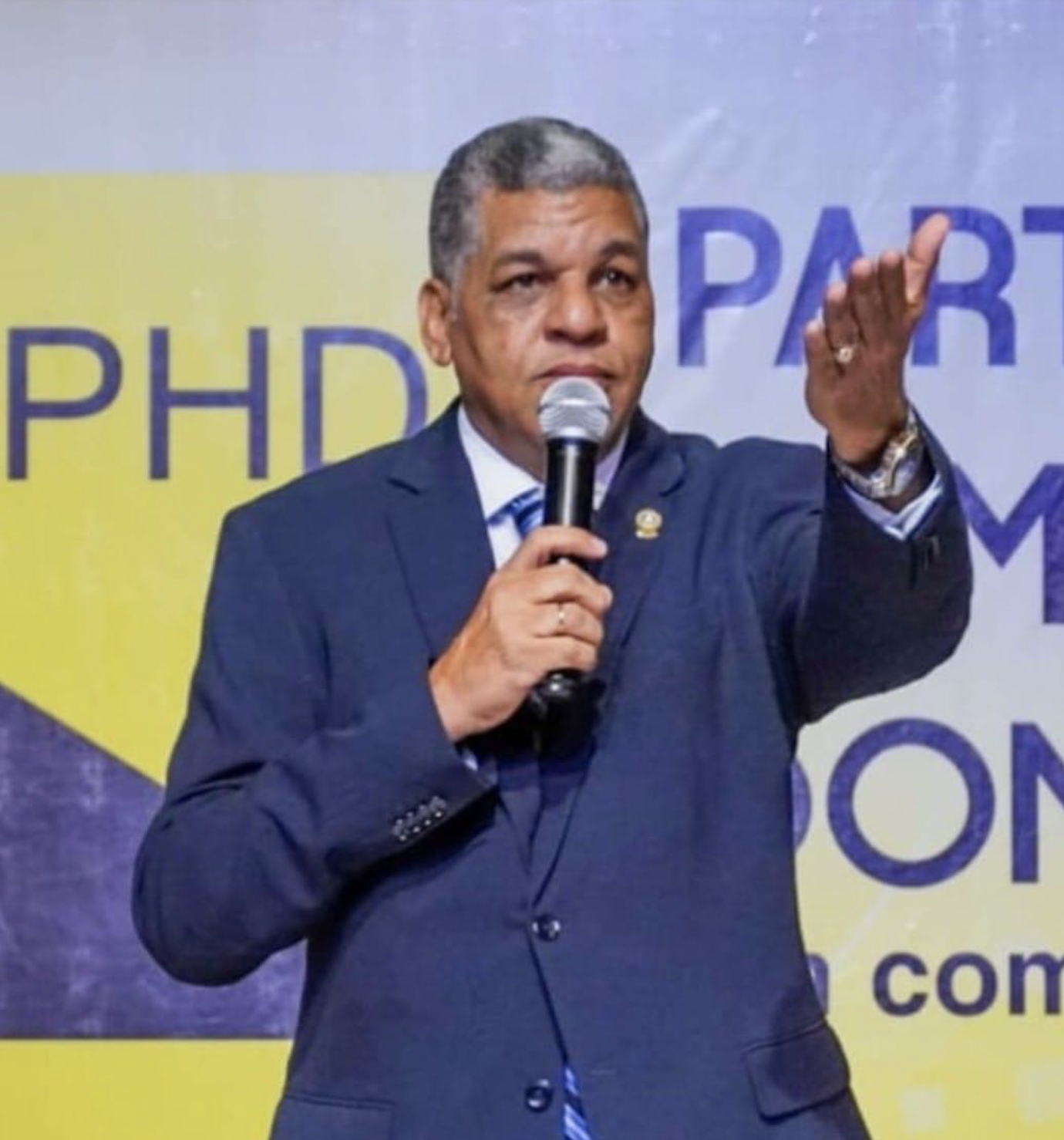 Ramon Emiilio Goris Presidente Del PHD