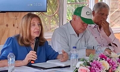 Foto 1 Jacqueline Boin Y Jose Serulle Ramia En Una De Las Actividades Con Motiuvo Del Centenario De Los Cacaos