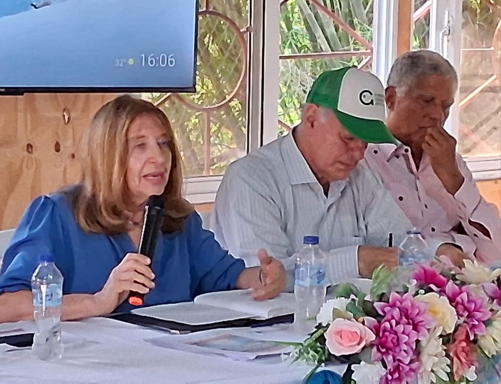 Foto 1 Jacqueline Boin Y Jose Serulle Ramia En Una De Las Actividades Con Motiuvo Del Centenario De Los Cacaos