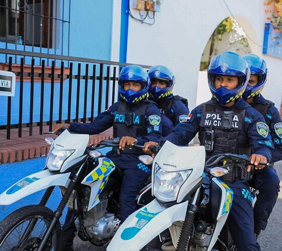 POLICIA