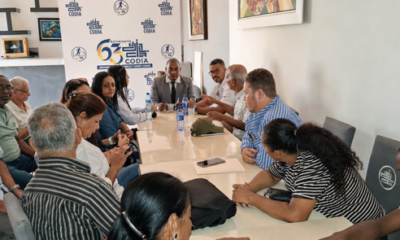 FAMILIARES DE CONTRATISTAS FALLECIDOS REUNIDOS EN EL CODIA