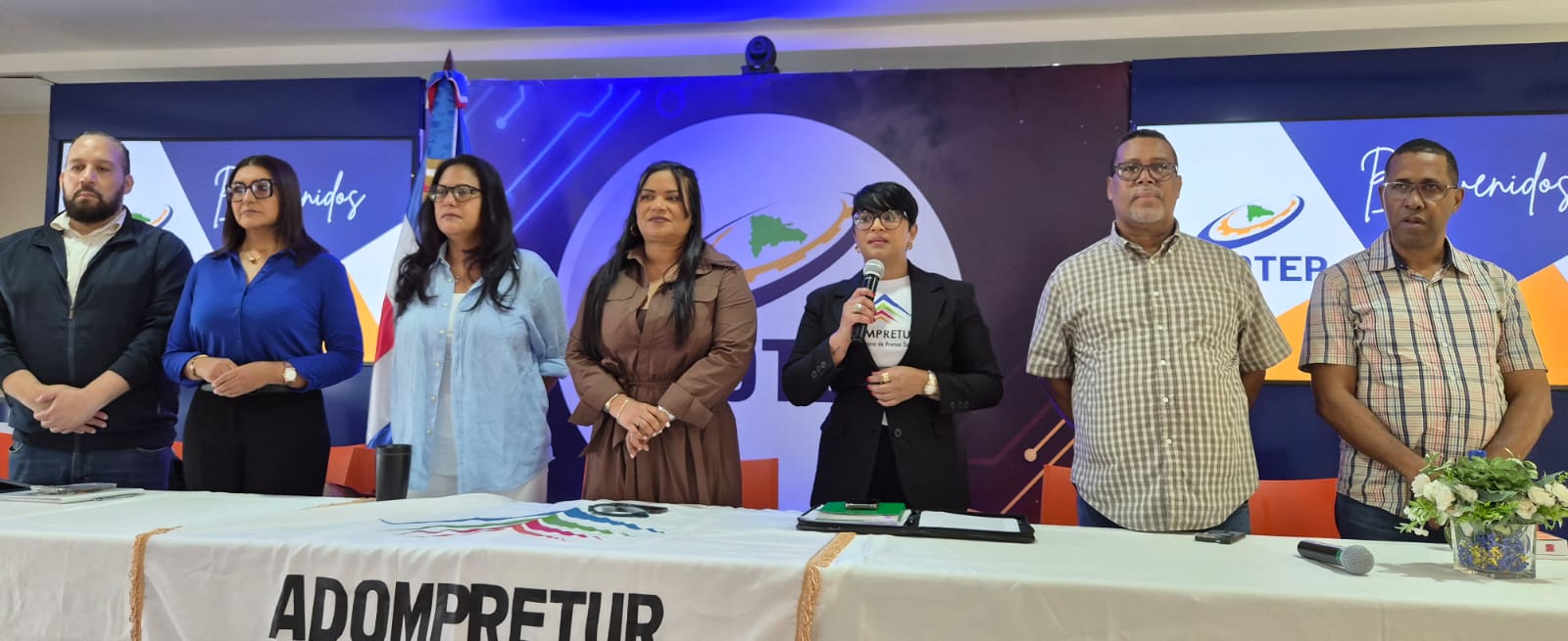 1. Carmen Breton Secretaria General De Adompretur Hace El Llamado Al Quorum Para El Inicio De La Asamblea