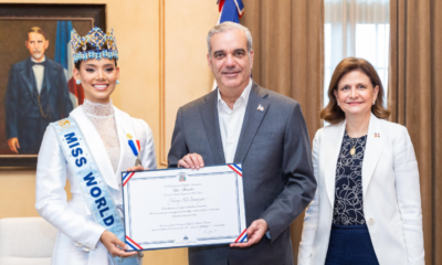 PRESIDENTE ABINADER RECIBE A MISS MUNDO