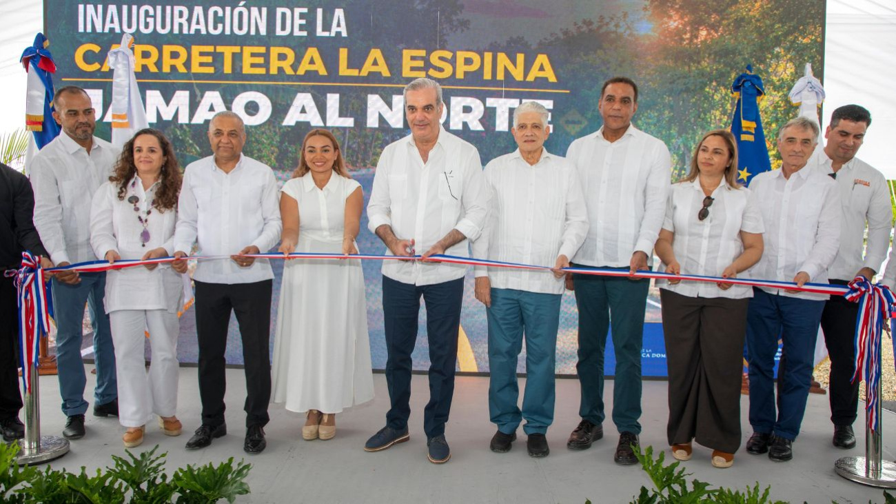 Presidente Inauguira Carretera